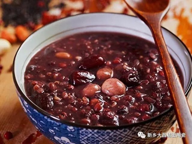 過(guò)了臘八就是年，辭舊迎新盼團(tuán)圓！